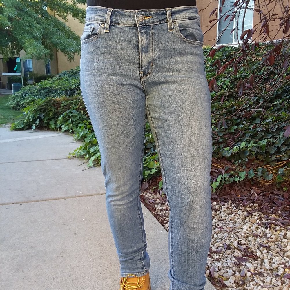 Levi's 711 Skinny Jeans